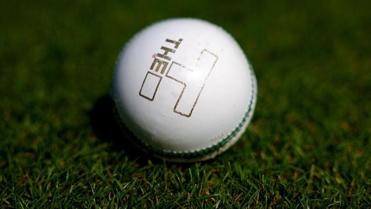 Oval eye a third straight title